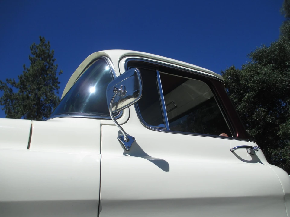 1958 Chevrolet Task Force - Image 27 of 31
