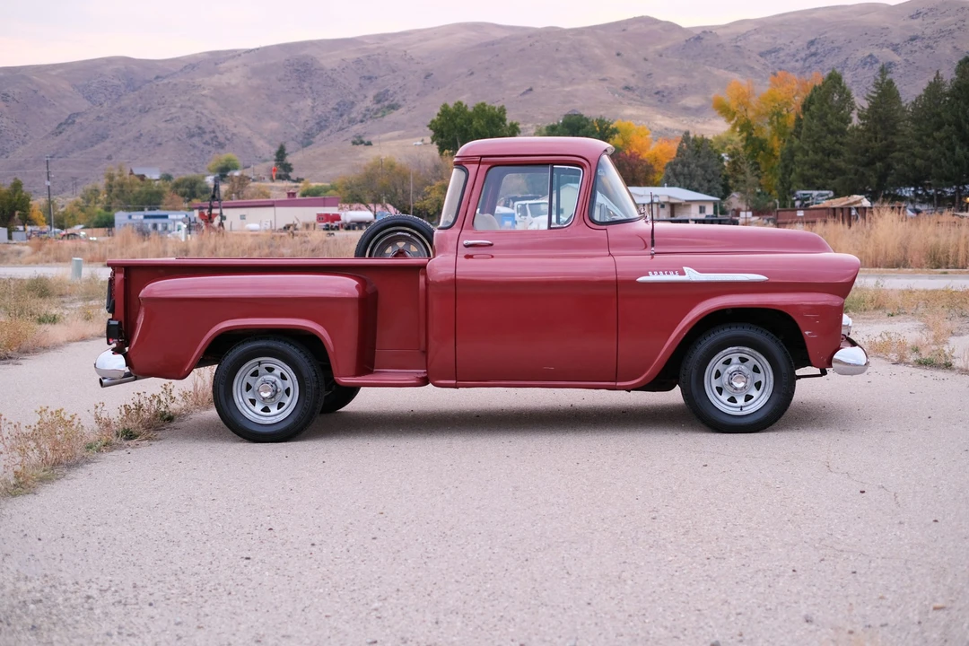 1958 Chevrolet Task Force - Image 23 of 31