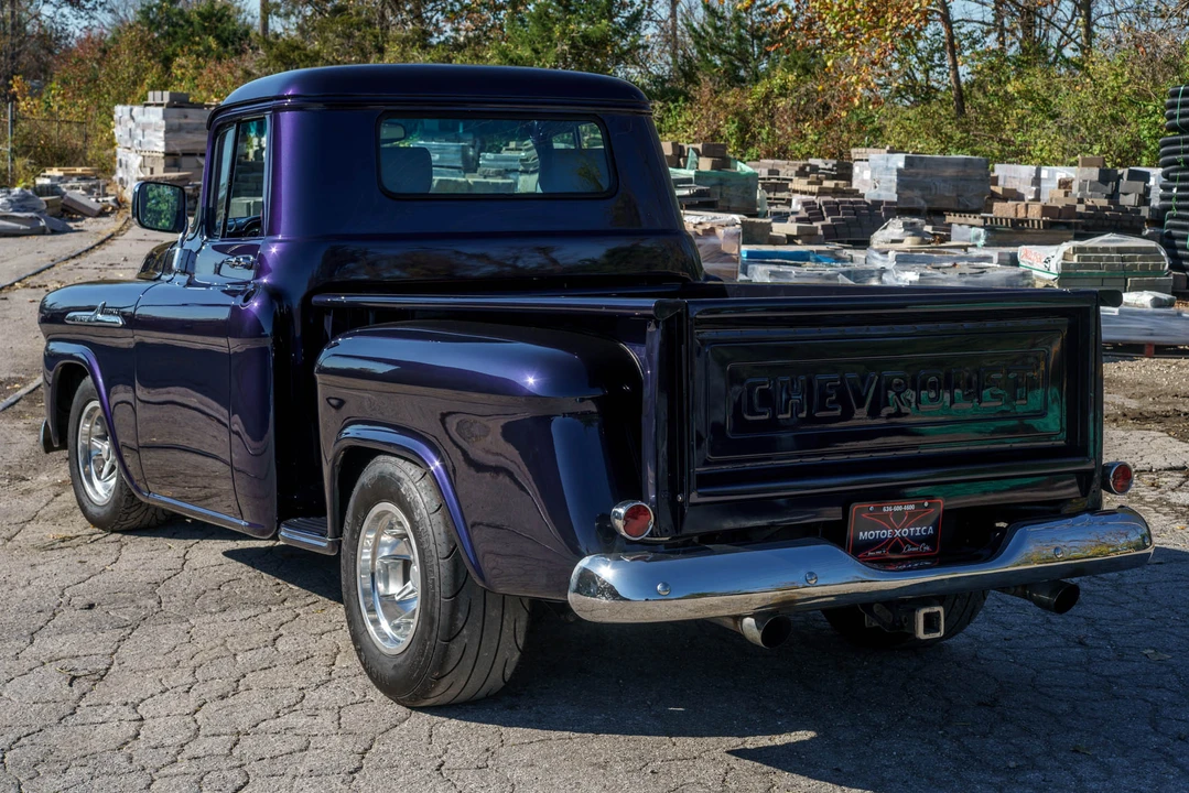 1958 Chevrolet Task Force - Image 15 of 31