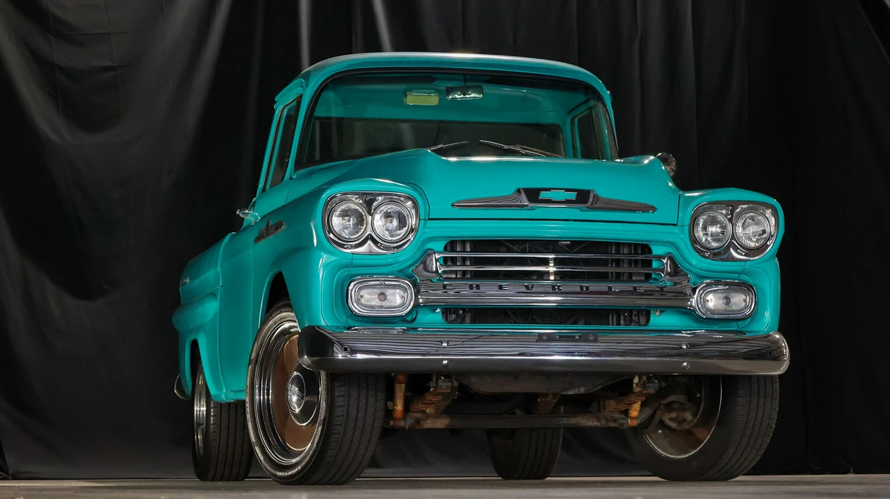 1958 Chevrolet Task Force - Image 2 of 31