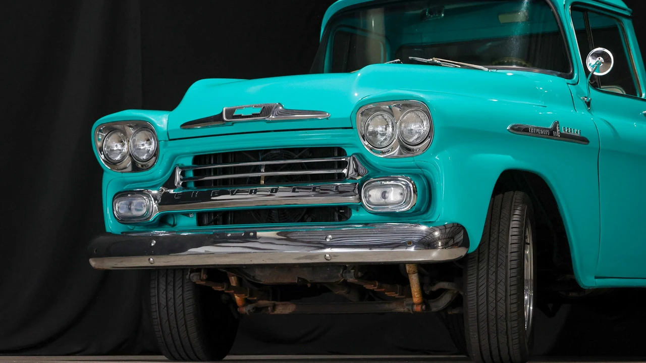 1958 Chevrolet Task Force - Image 14 of 31