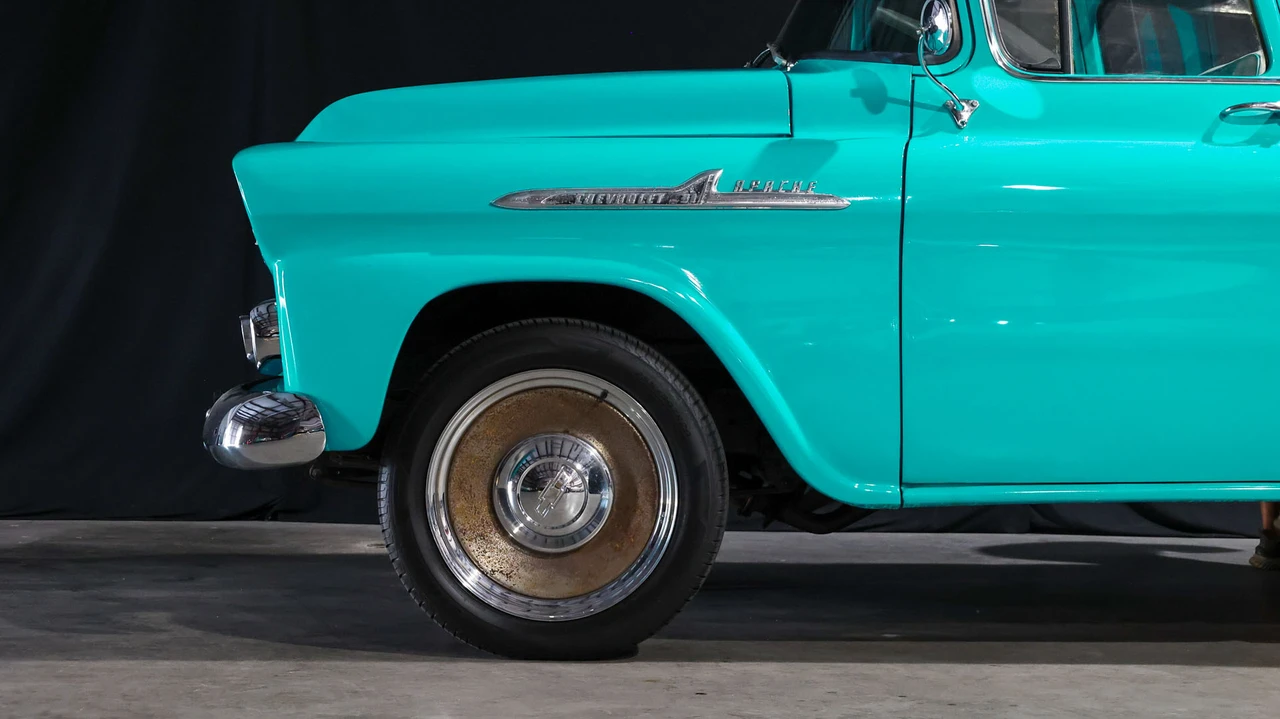1958 Chevrolet Task Force - Image 15 of 31