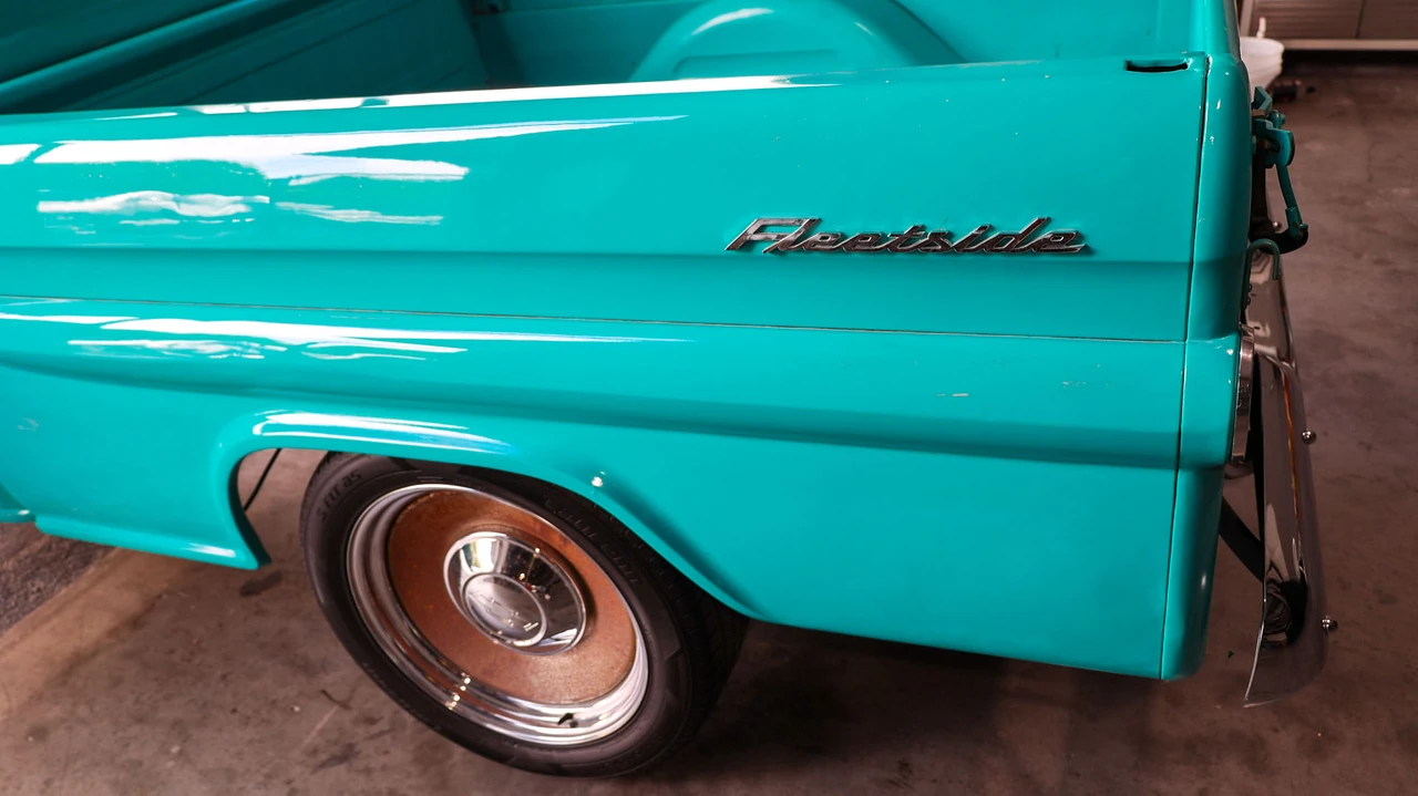 1958 Chevrolet Task Force - Image 20 of 31