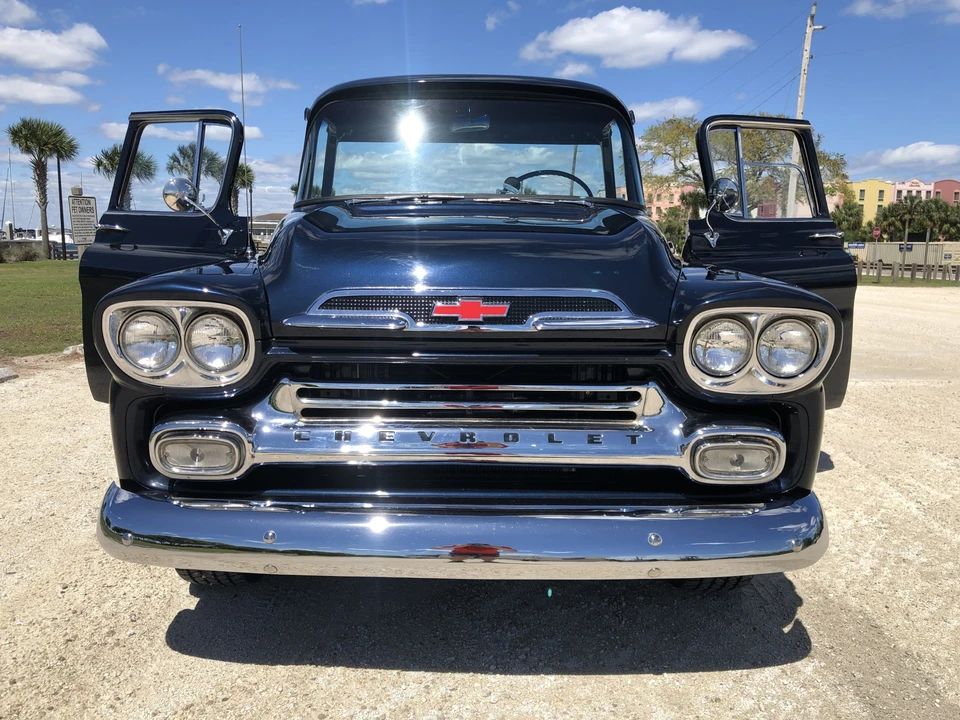 1959 Chevrolet Task Force - Image 11 of 31