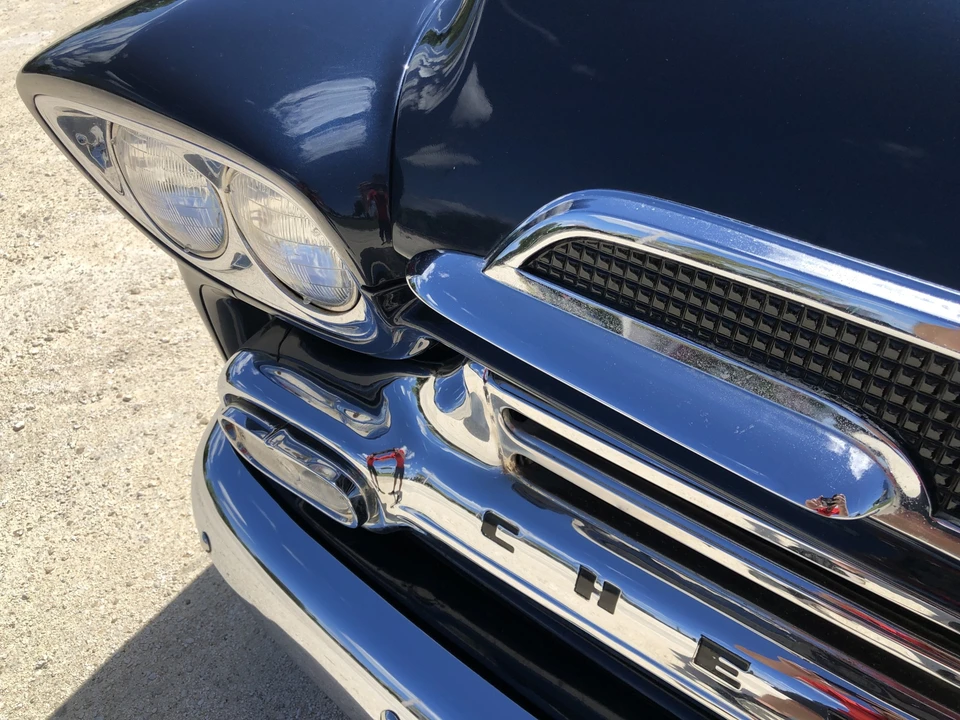 1959 Chevrolet Task Force - Image 24 of 31