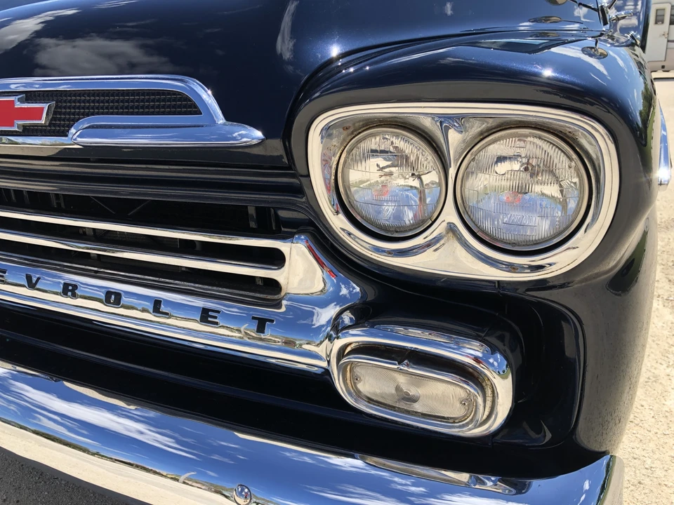 1959 Chevrolet Task Force - Image 28 of 31
