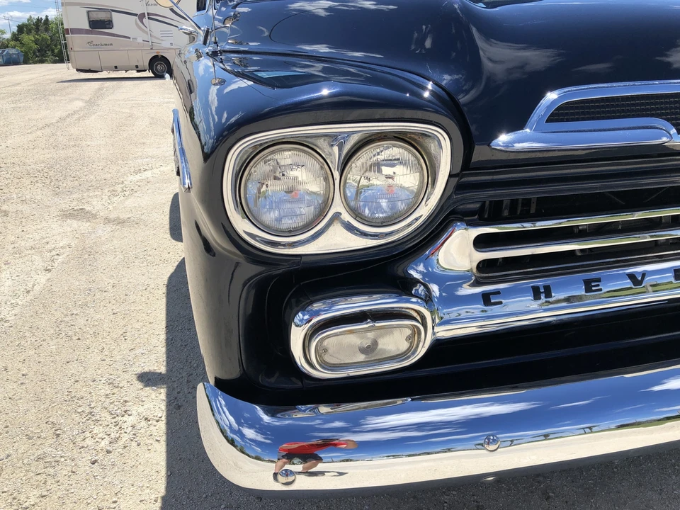 1959 Chevrolet Task Force - Image 26 of 31