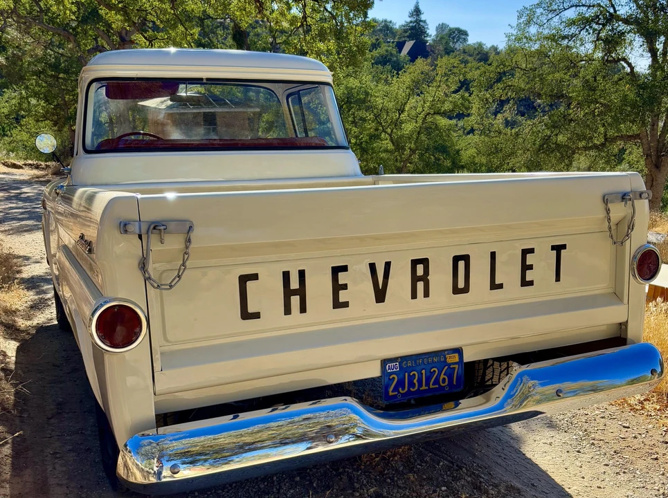 1959 Chevrolet Task Force - Image 22 of 31