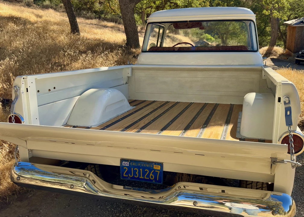 1959 Chevrolet Task Force - Image 27 of 31