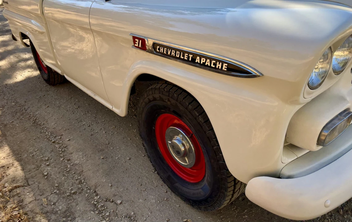 1959 Chevrolet Task Force - Image 25 of 31