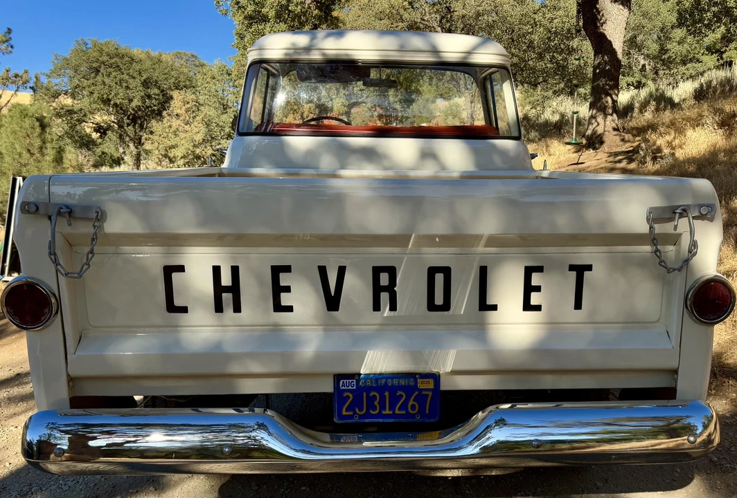 1959 Chevrolet Task Force - Image 19 of 31