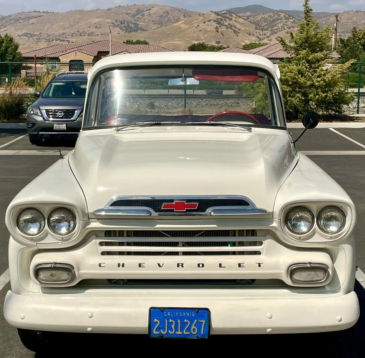 1959 Chevrolet Task Force - Image 9 of 31