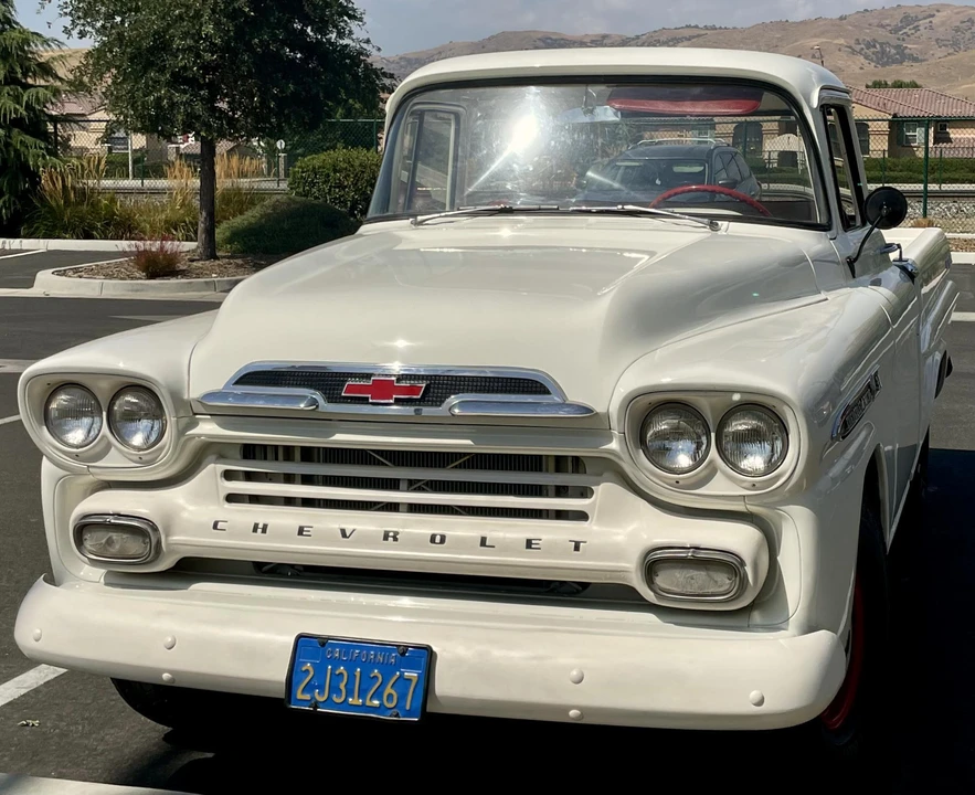 1959 Chevrolet Task Force - Image 5 of 31