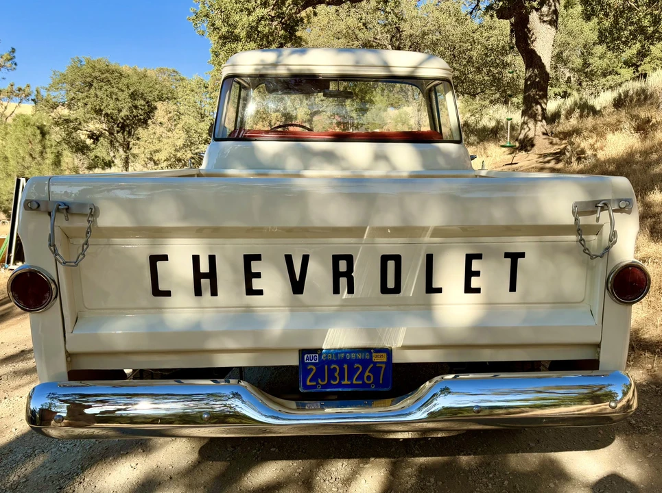 1959 Chevrolet Task Force - Image 18 of 31