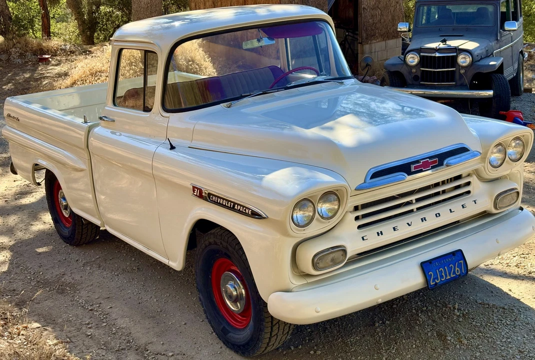 1959 Chevrolet Task Force - Image 14 of 31
