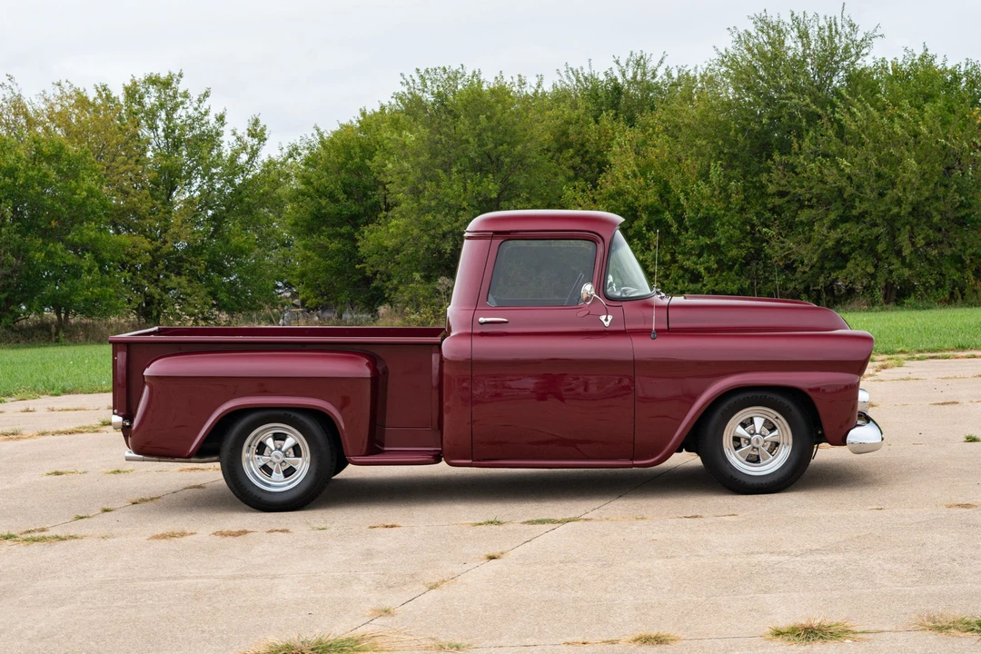 1959 Chevrolet Task Force - Image 4 of 31