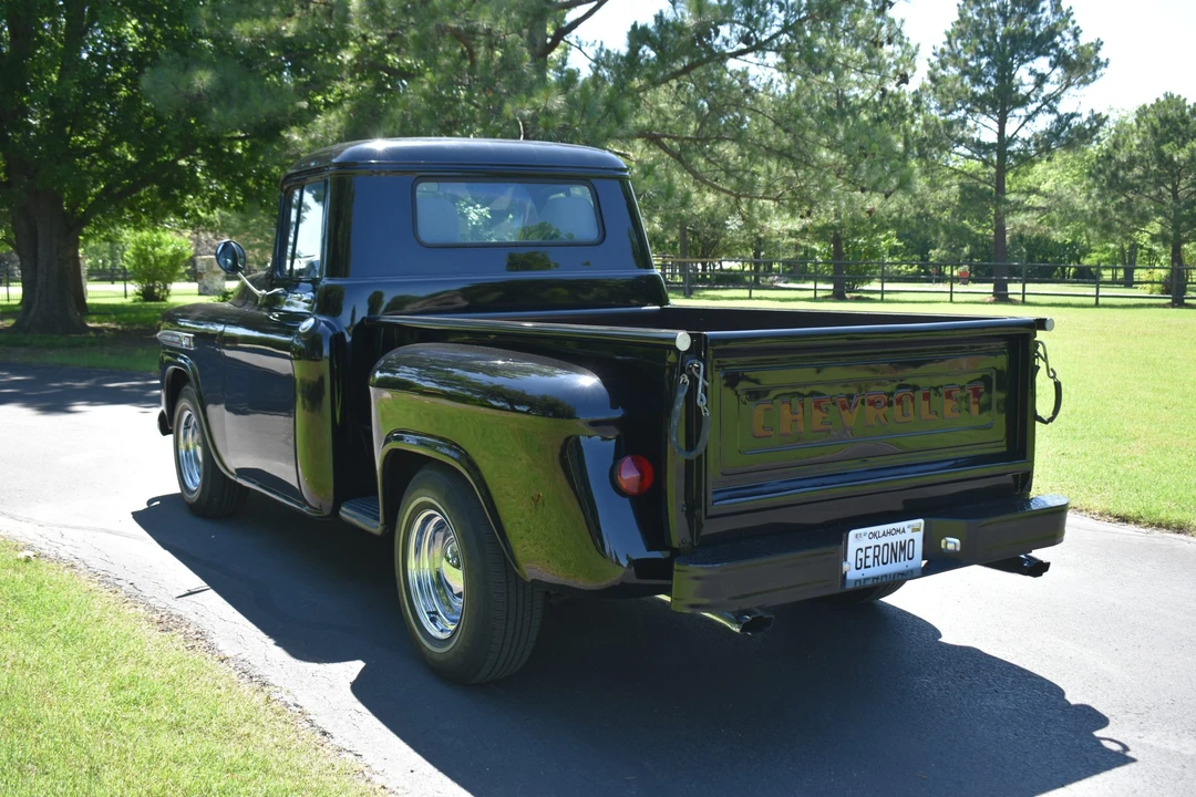 1959 Chevrolet Task Force - Image 14 of 31