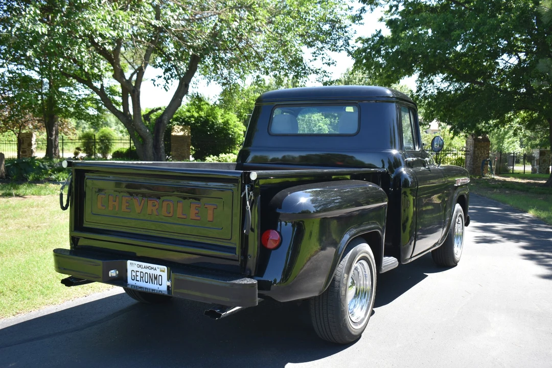 1959 Chevrolet Task Force - Image 19 of 31