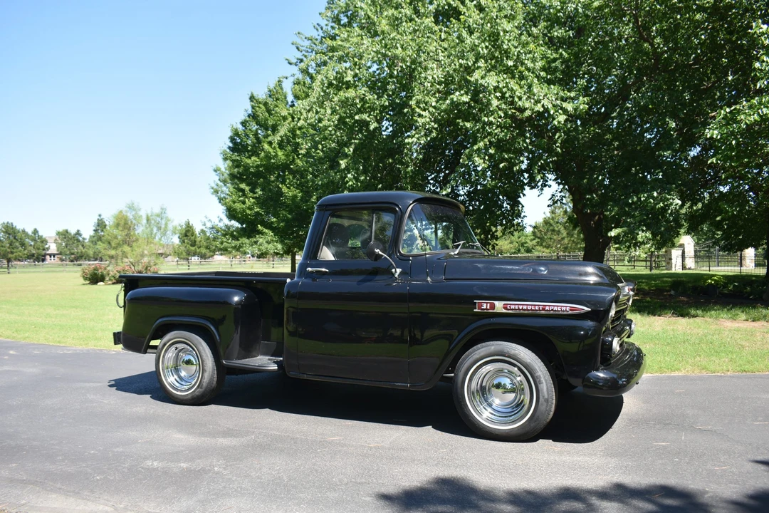 1959 Chevrolet Task Force - Image 26 of 31