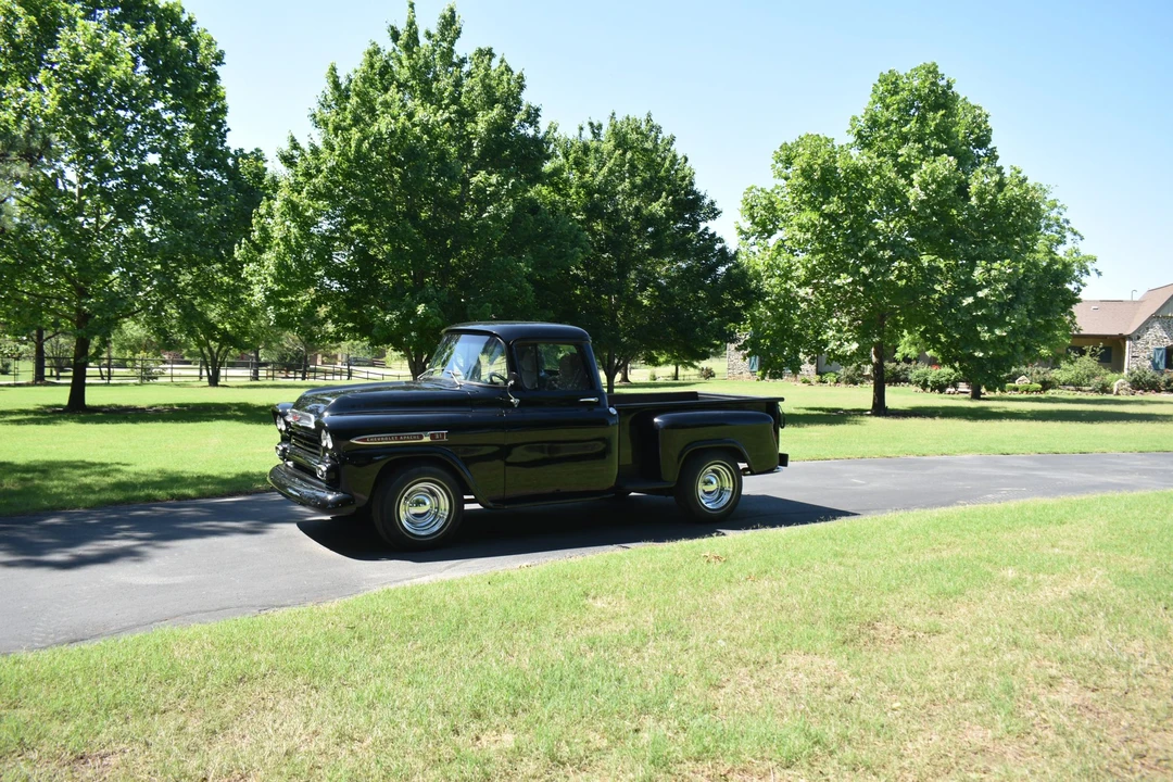 1959 Chevrolet Task Force - Image 5 of 31