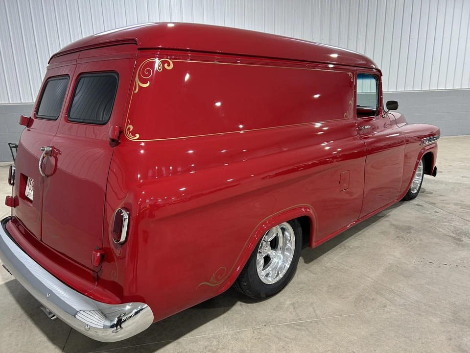 1959 Chevrolet Task Force - Image 5 of 30