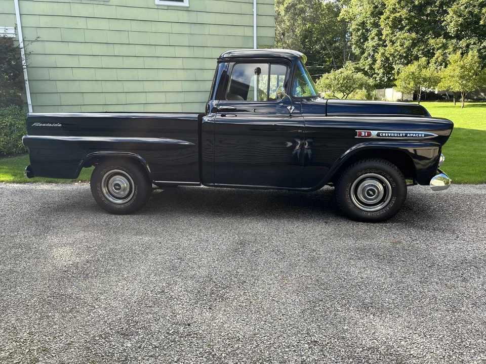 1959 Chevrolet Task Force - Image 6 of 31