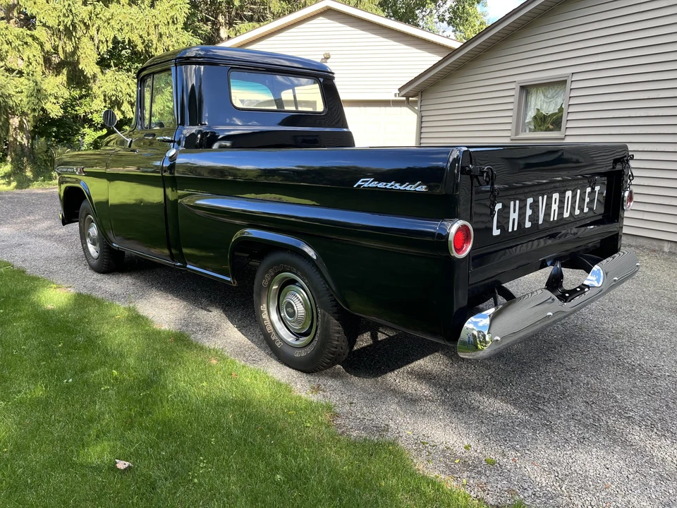 1959 Chevrolet Task Force - Image 11 of 31