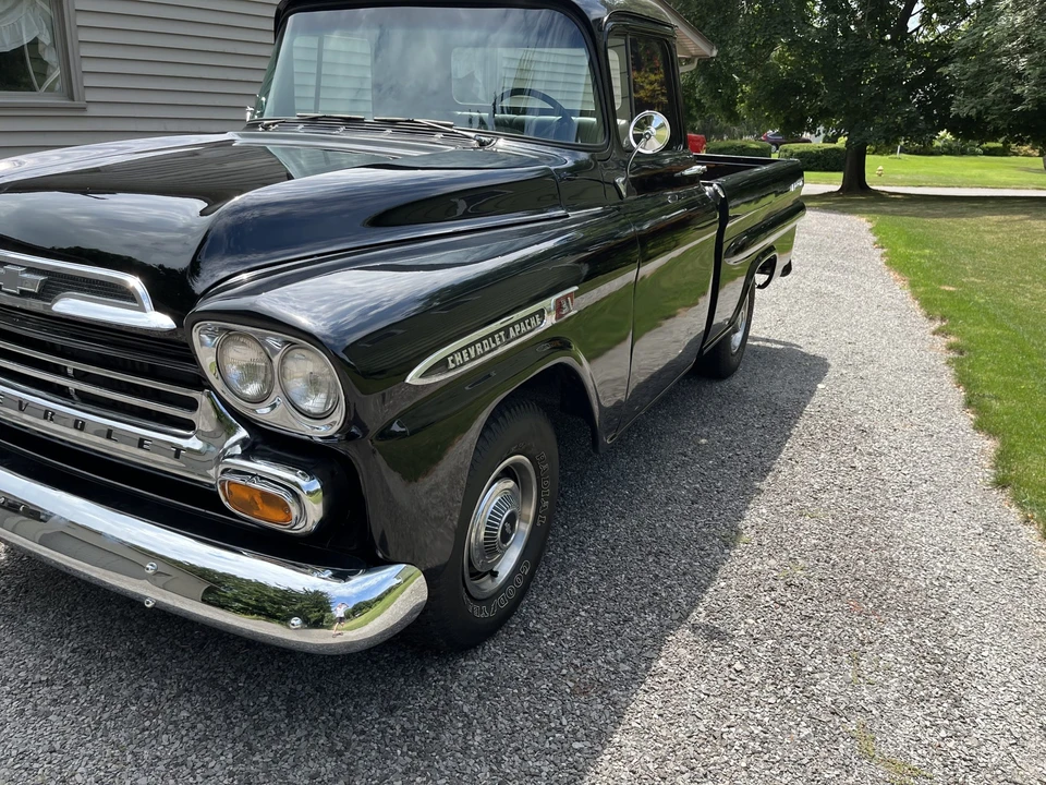 1959 Chevrolet Task Force - Image 13 of 31