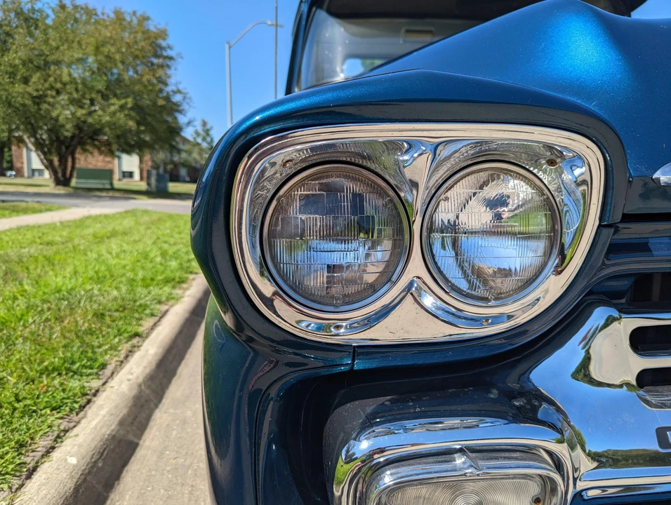 1959 Chevrolet Task Force - Image 28 of 31