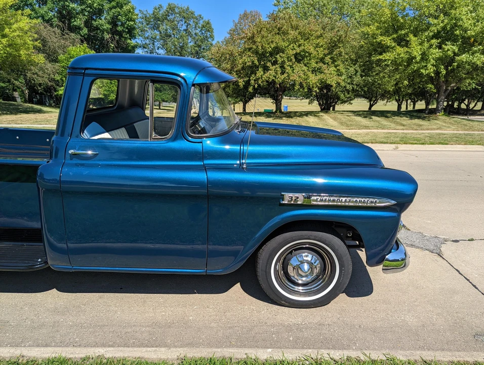 1959 Chevrolet Task Force - Image 20 of 31