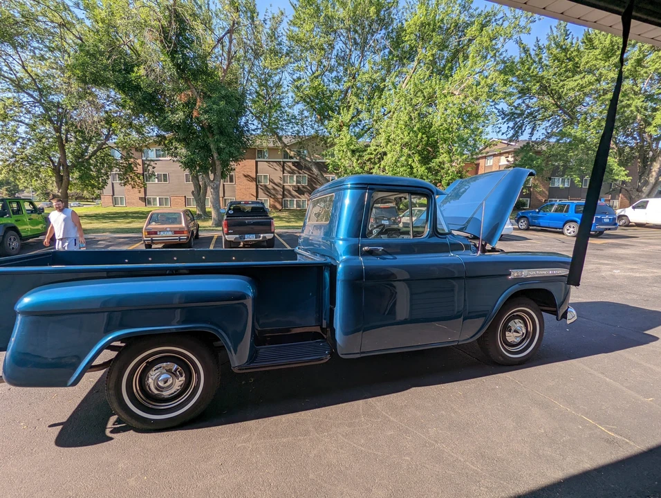 1959 Chevrolet Task Force - Image 10 of 31