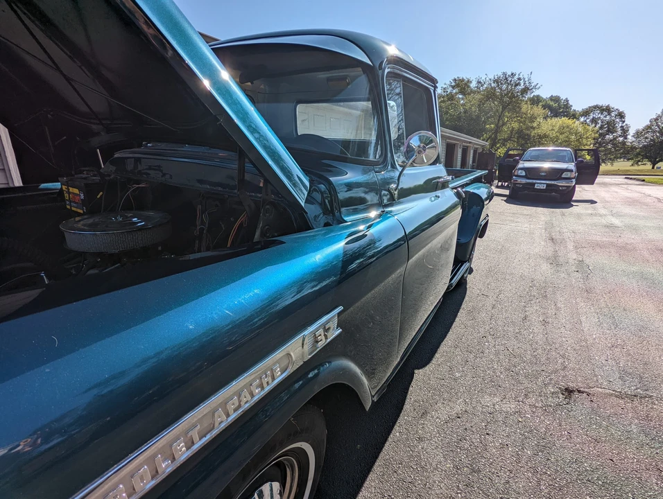 1959 Chevrolet Task Force - Image 25 of 31
