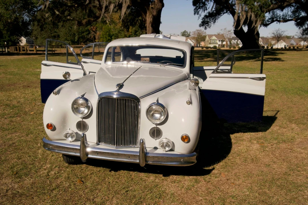 1959 Jaguar Mark VII & VIII & IX - Image 2 of 31
