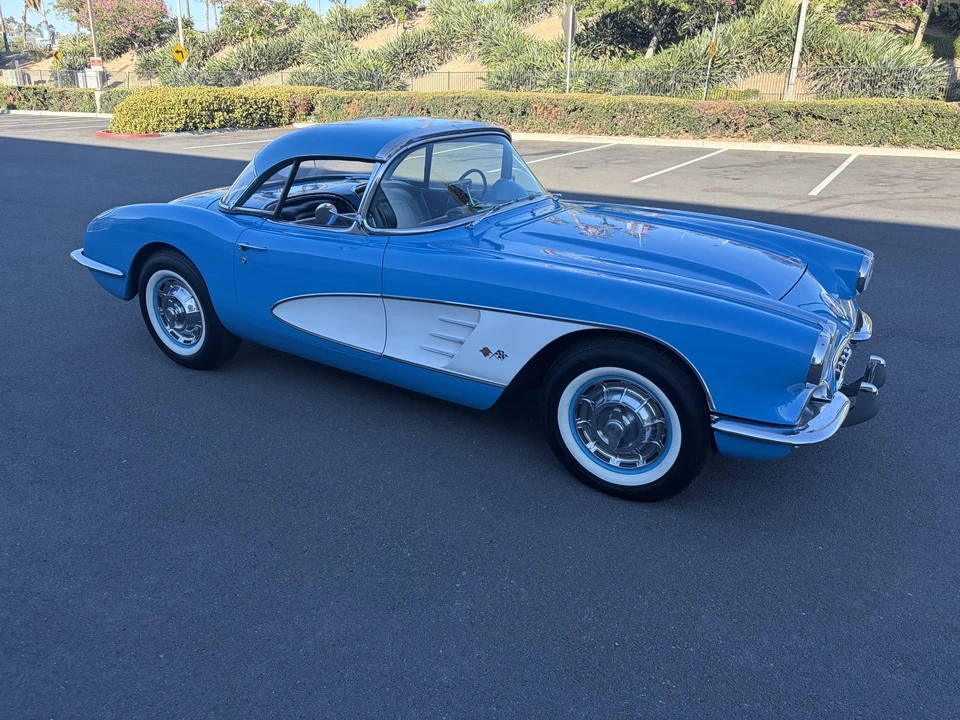 1960 Chevrolet Corvette C1 - Image 13 of 31