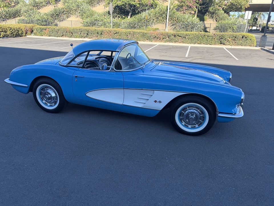 1960 Chevrolet Corvette C1 - Image 14 of 31