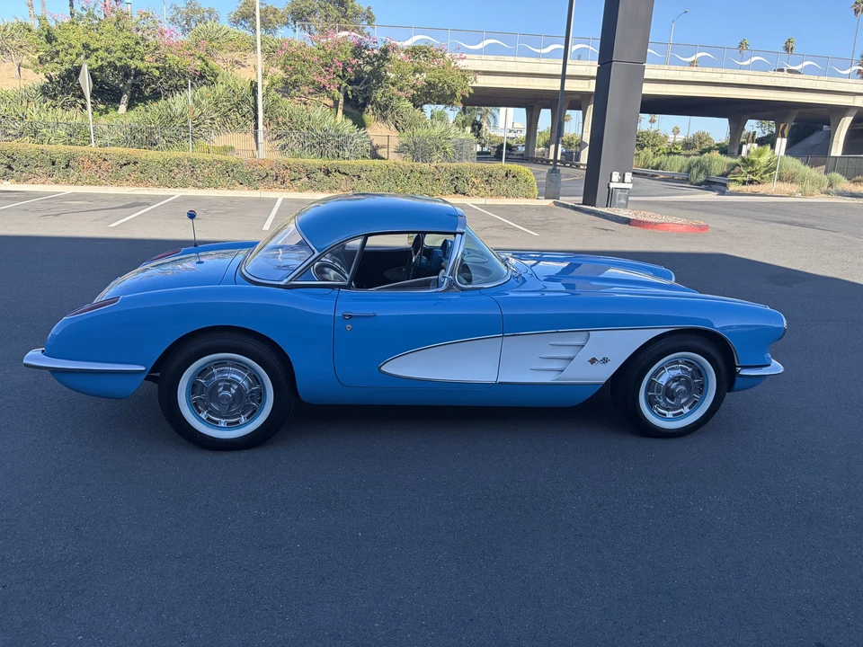 1960 Chevrolet Corvette C1 - Image 15 of 31