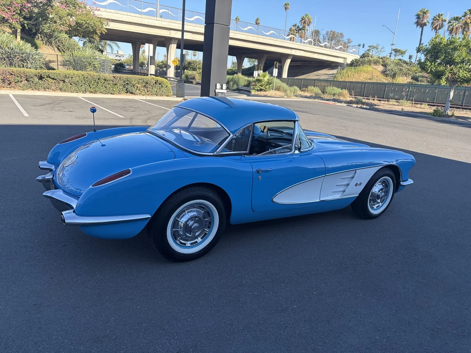 1960 Chevrolet Corvette C1 - Image 16 of 31