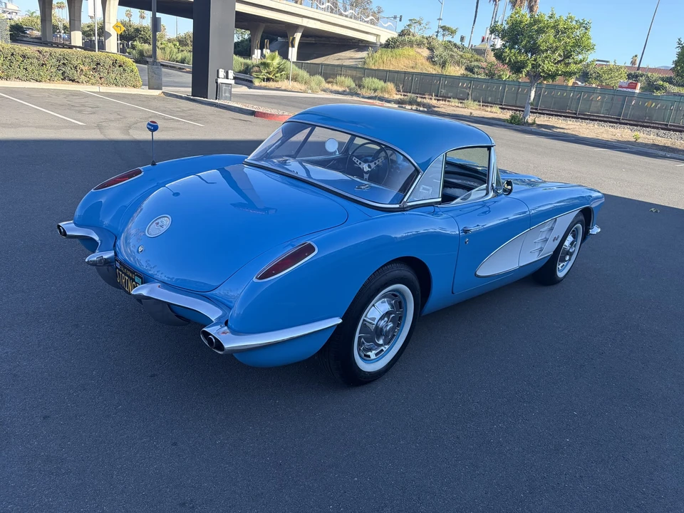 1960 Chevrolet Corvette C1 - Image 17 of 31