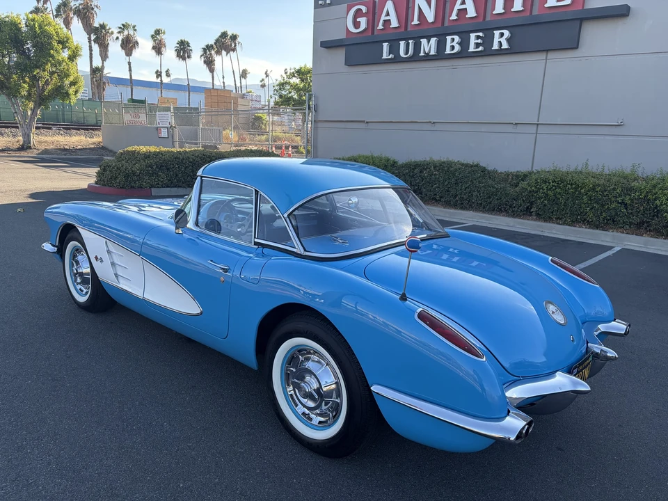 1960 Chevrolet Corvette C1 - Image 23 of 31