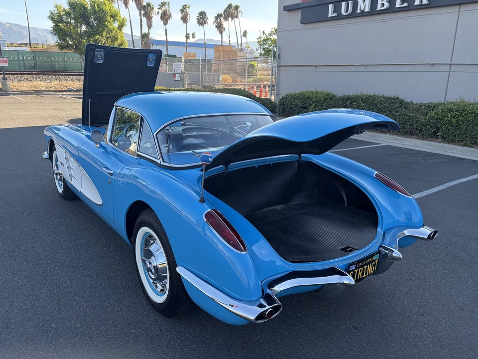 1960 Chevrolet Corvette C1 - Image 27 of 31