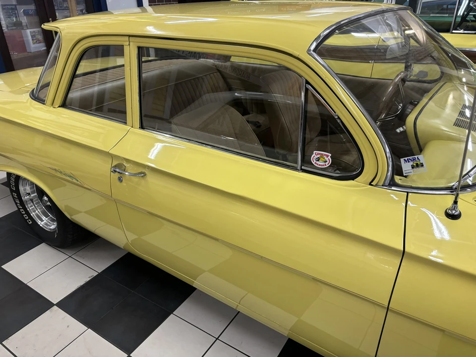 1961 Chevrolet Biscayne - Image 21 of 31