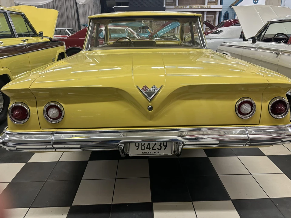 1961 Chevrolet Biscayne - Image 29 of 31