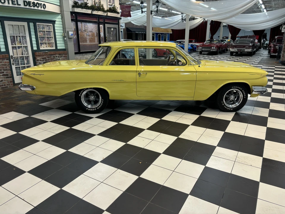 1961 Chevrolet Biscayne - Image 10 of 31