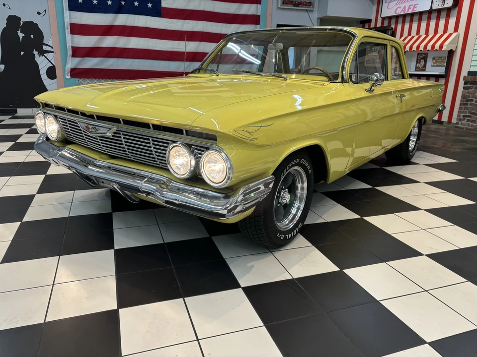 1961 Chevrolet Biscayne - Image 3 of 31