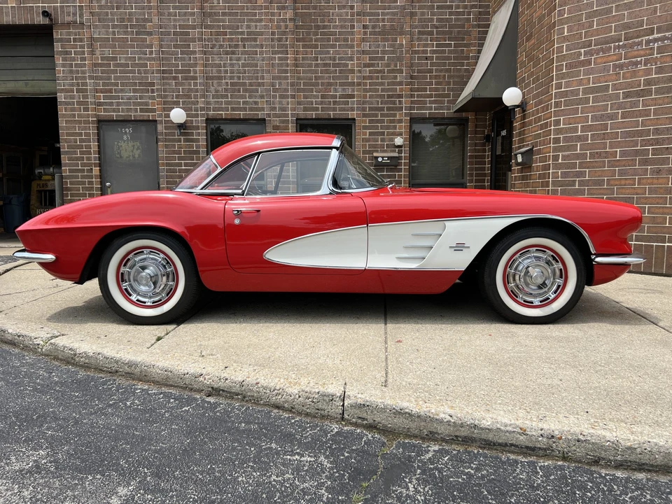 1961 Chevrolet Corvette C1 - Image 6 of 31