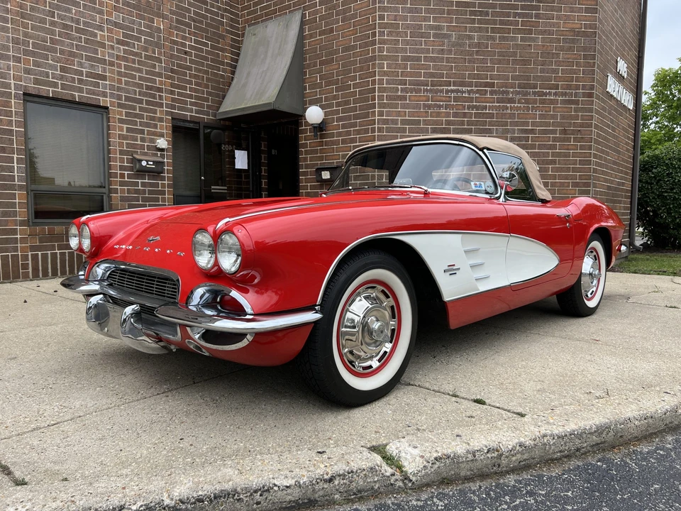 1961 Chevrolet Corvette C1 - Image 13 of 31