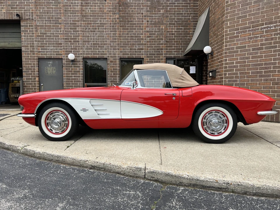 1961 Chevrolet Corvette C1 - Image 20 of 31