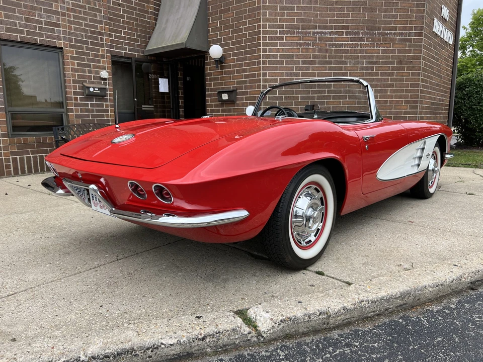 1961 Chevrolet Corvette C1 - Image 24 of 31
