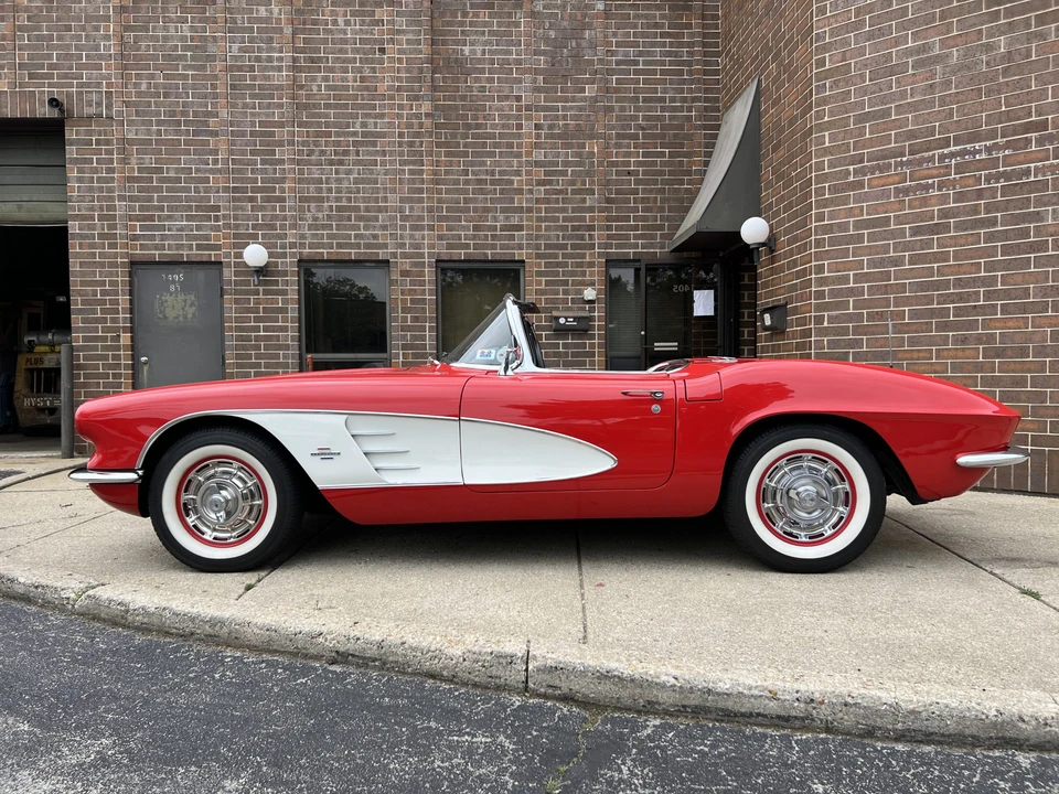 1961 Chevrolet Corvette C1 - Image 26 of 31