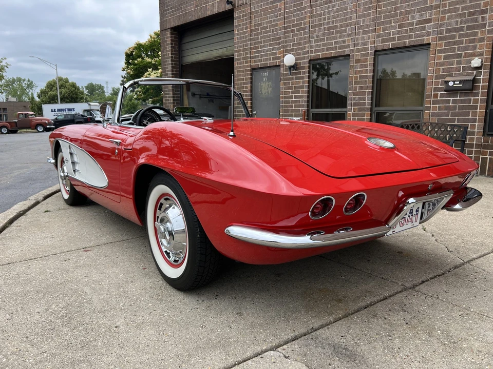 1961 Chevrolet Corvette C1 - Image 25 of 31
